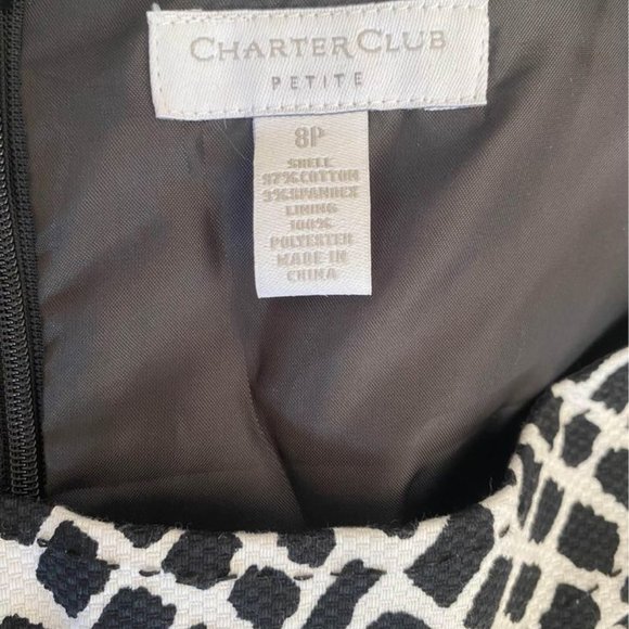 Women's Dress - Picture 3 of 3